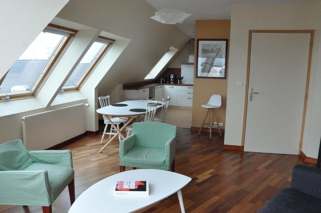 Logis Hotel Du Port Plobannalec Eksteriør billede